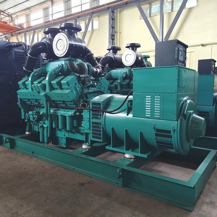 優質二手800kw康明斯柴油發電機 保修一年，包安裝調試